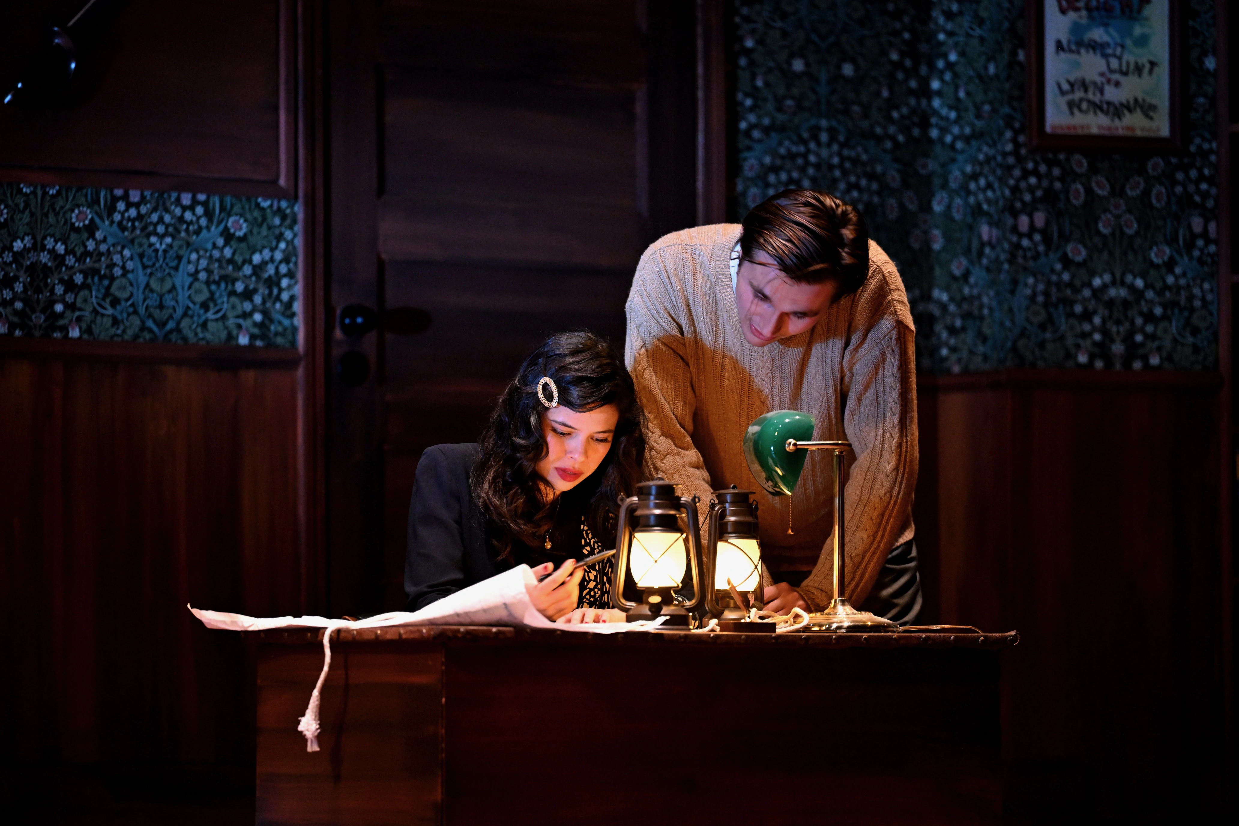 Isabella Biricik as Nikki Crandall in The Musical Comedy Murders of 1940